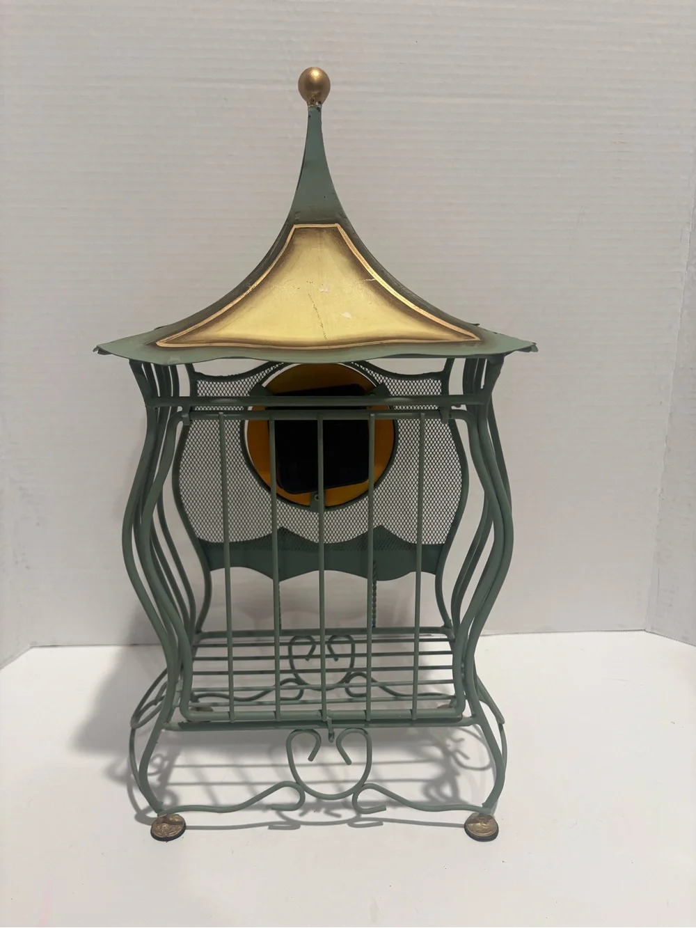 Vintage Style Wire Cage Clock (works)
